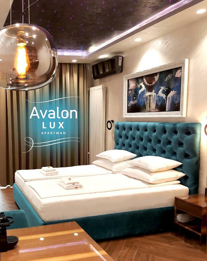Avalon Lux Studio Apartment نوفي ساد المظهر الخارجي الصورة